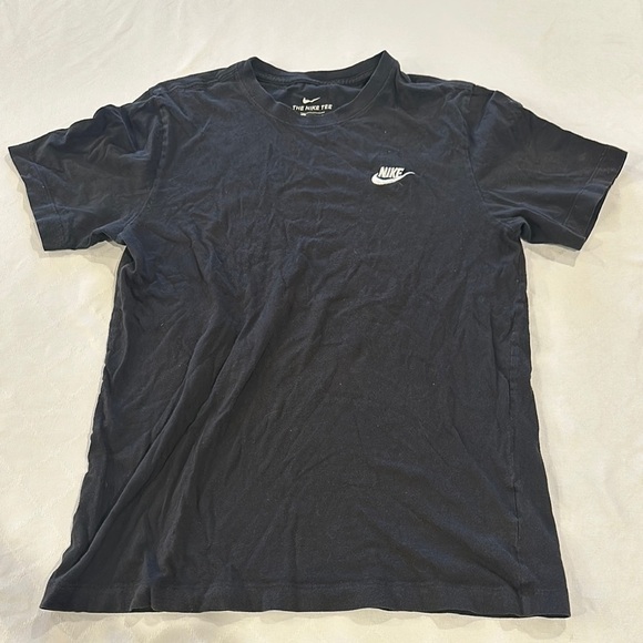 Nike Men's‎ Black embroidered logo T tee Shirt small EUC - Picture 1 of 3